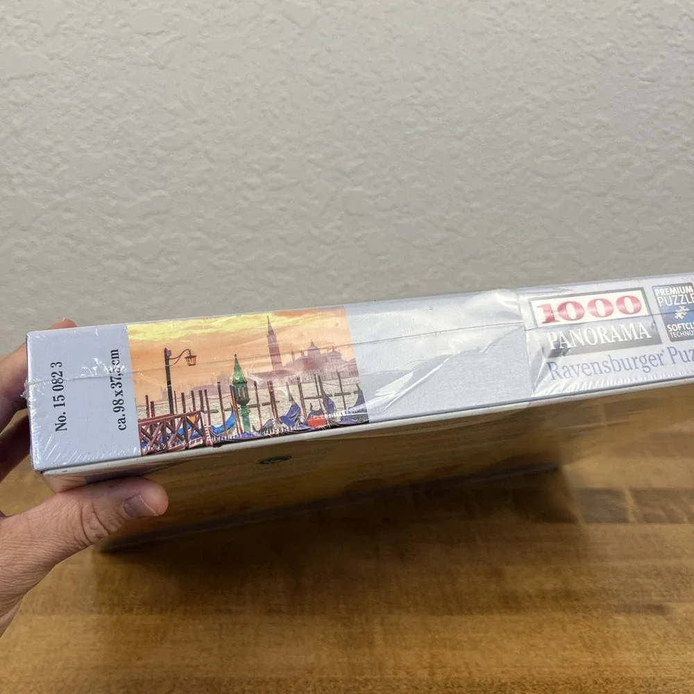 NEW Ravensburger Premium Puzzle 1000 Pieces Gondolas in Venice Panorama